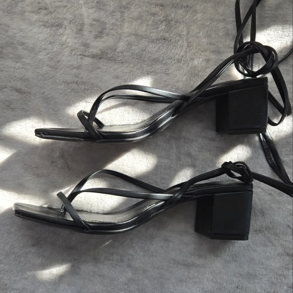 H&M Black Strappy Women's Sandals - Picture 2 of 4